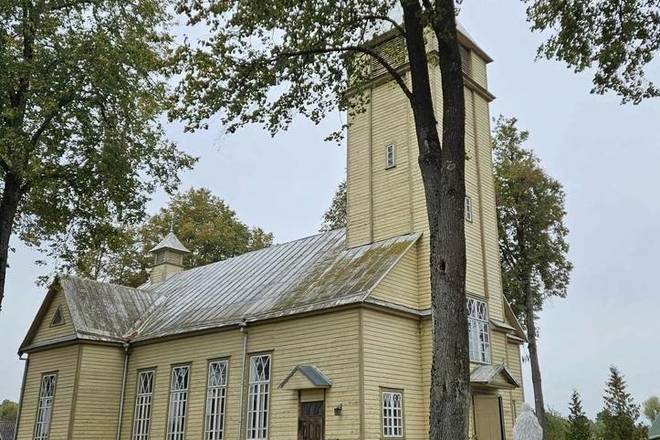 Subačius Sv. Asīzes Franciska baznīca