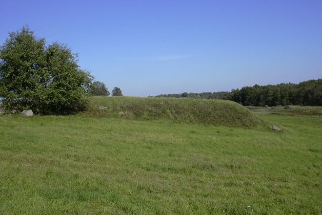 Baksenai mound