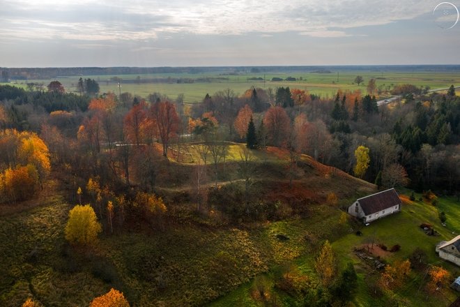 Stirniskis mound