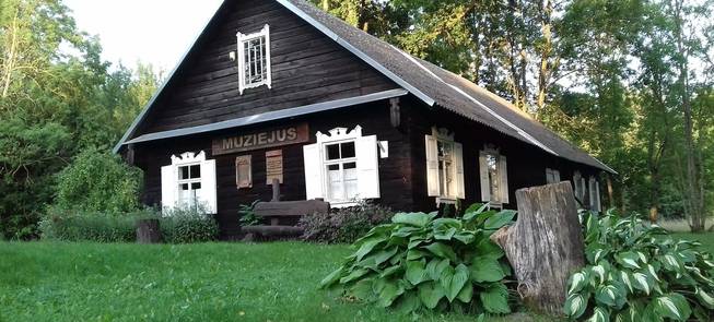 Laukminiškių kaimo muziejus