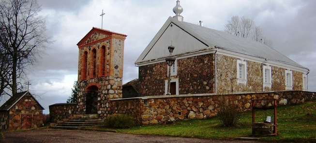 Костёл Святого Антония Падуанского в Саламестис 